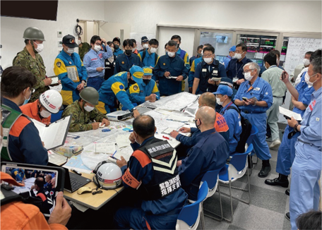 静岡県熱海市土石流災害での活動調整会議の様子